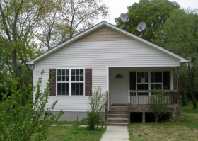 414 West St, Thomasville, NC 27360 
