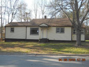 1013 Leona St, Winston Salem, NC 27107 