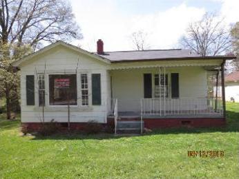 1939 27th Street Pl, Hickory, NC 28601 