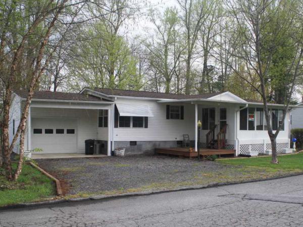 122 Ariel Loop, Hendersonville, NC 28792 