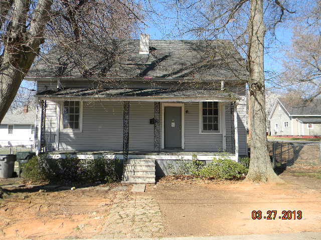 103 Liberty St, Gastonia, NC 28052 