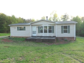 781 Maple Grove Church Rd, Mount Airy, NC 27030 