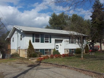 85 Todd Rd, Clyde, NC 28721 