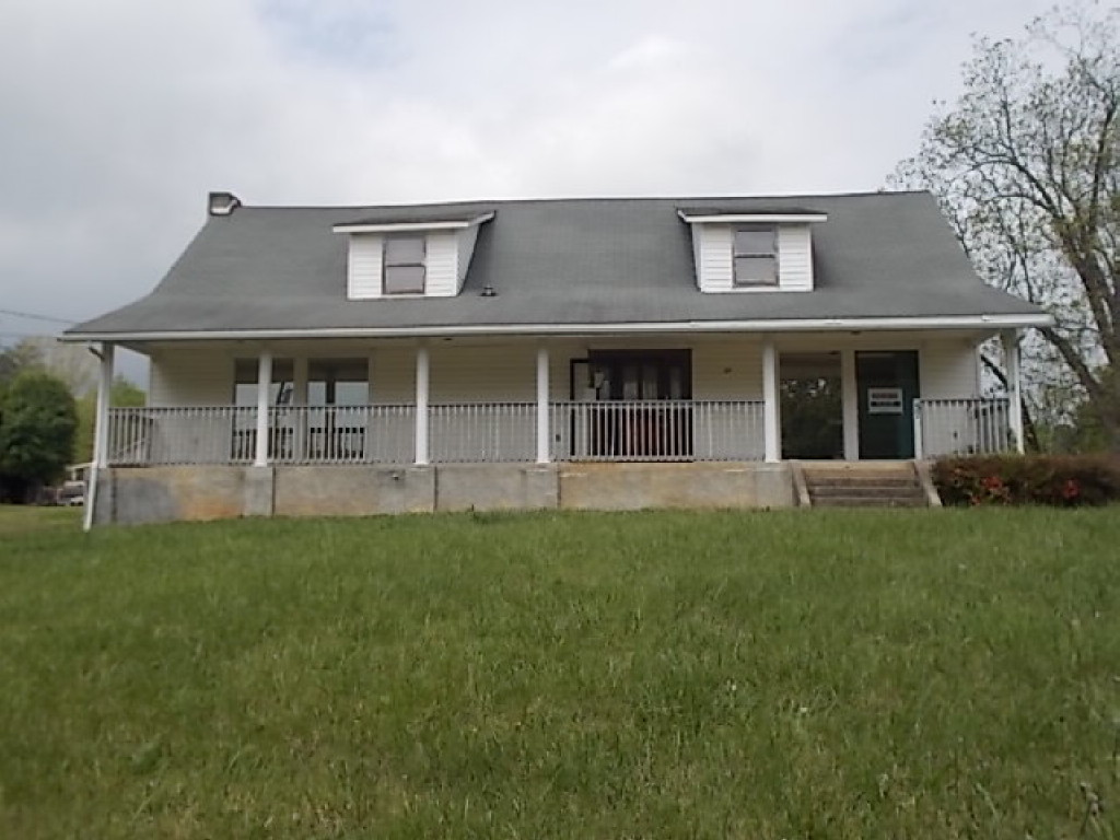 57 Lakeside Ave, Granite Falls, NC 28630 