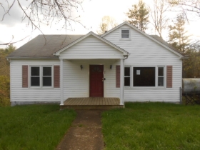 84 Highland Ave Ext, Spruce Pine, NC 28777 