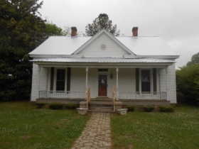 107 N Pender St, Elm City, NC 27822 