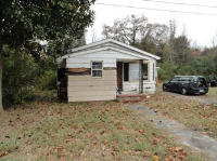 305 W South St., Rose Hill, NC 28458 