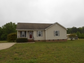155 Red Star Ln, Clayton, NC 27520 