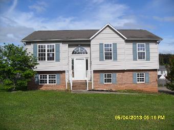 7655 Stonewell Ln, Tobaccoville, NC 27050 