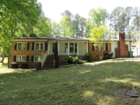 225 Oakdale Ave, Clayton, NC 27520 