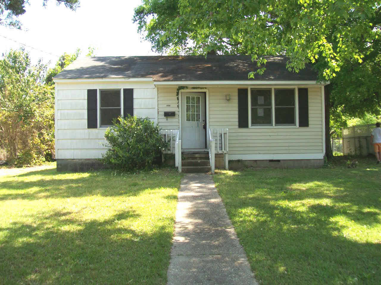 408 Nelson Dr, Jacksonville, NC 28540 