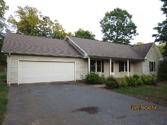 1130 Rollingwood Drive, Claremont, NC 28610 