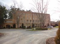 8 Village Ln #a-400, Asheville, NC 28803 