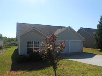 98 Elm St, Morganton, NC 28655 