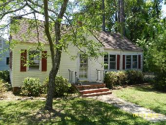 201 W Burkhead St, Whiteville, NC 28472 