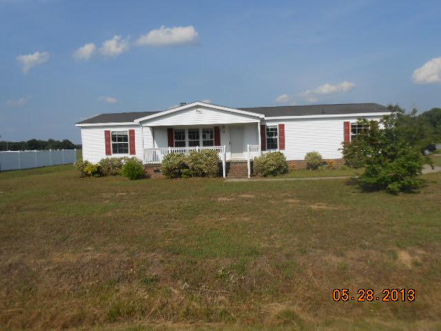 17 Starfield Ln, Selma, NC 27576 