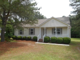 429 Sommerset Dr, Clayton, NC 27520 