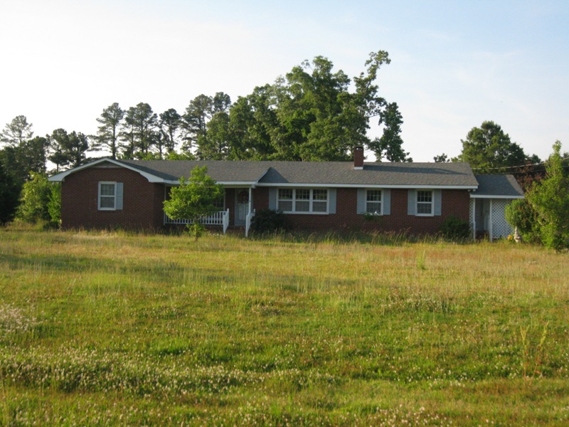 302 Highway 64, Creswell, NC 27928 