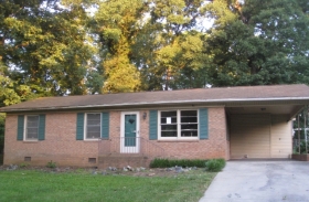 110 Roger Dr, Statesville, NC 28625 