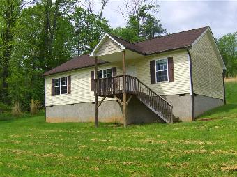 97 Scarlett Ridge Dr, Marshall, NC 28753 