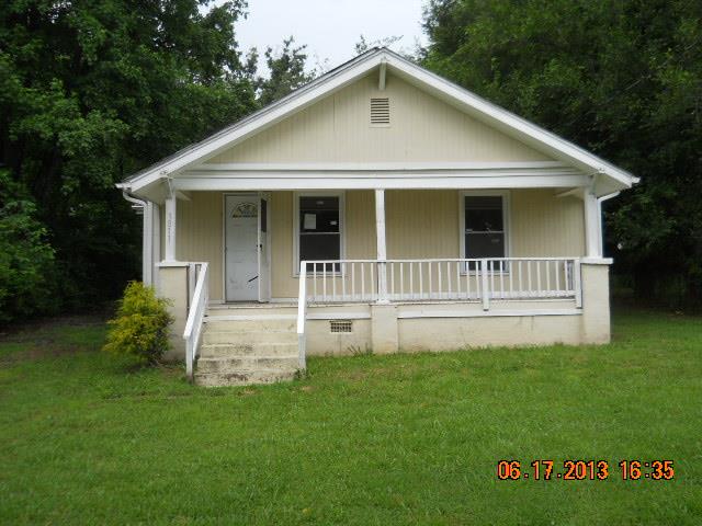 3811 Cameron Ave, Greensboro, NC 27401 