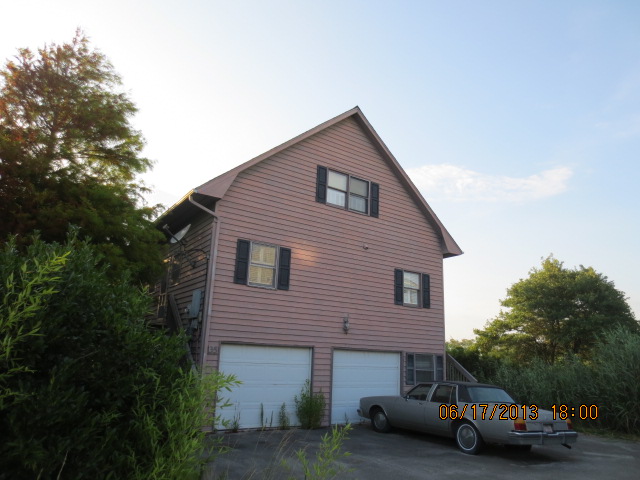 35 North Oak Court, Surf City, NC 28445 