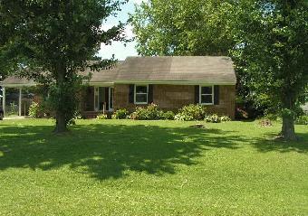 1112 Par Three Dr S, Wilson, NC 27893 