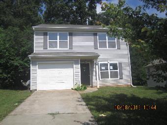 10 Riverside Street, Lowell, NC 28098 