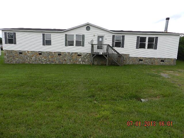 4506 Phoenix Dr, Newton, NC 28658 