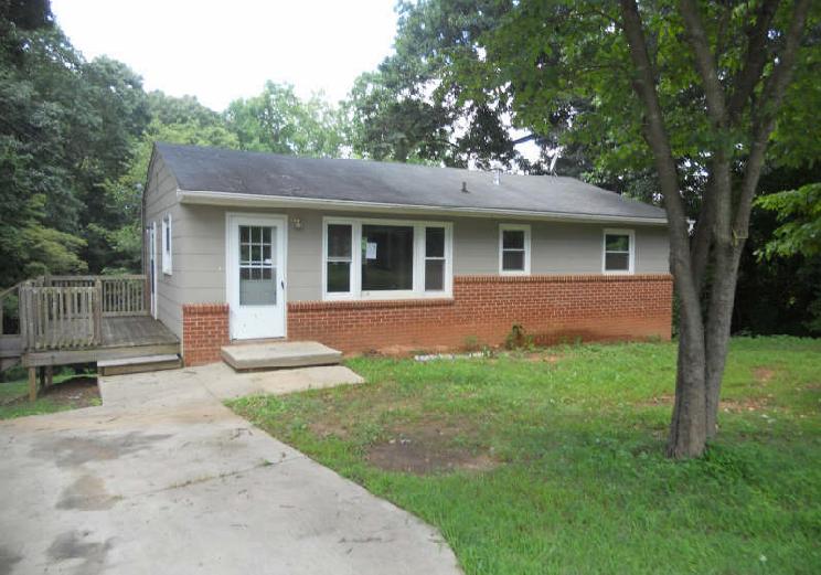 2711 Douglas Drive, Gastonia, NC 28054 