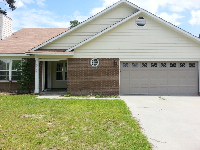 242 Heartwood Drive, Raeford, NC 28376 