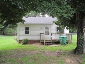 206 Jay Place, High Point, NC 27263 