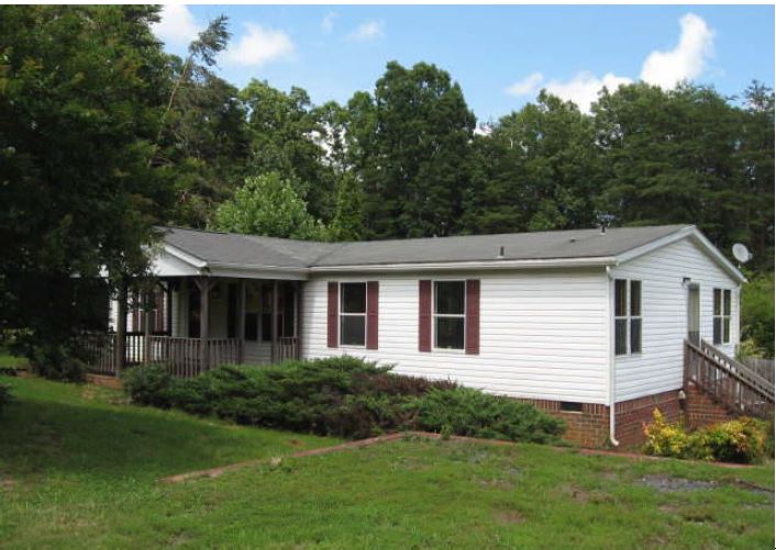 141 Oakstone Dr, Statesville, NC 28677 