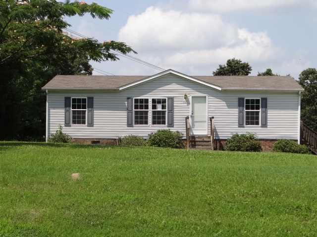 212 N Pointe Drive, Louisburg, NC 27549 