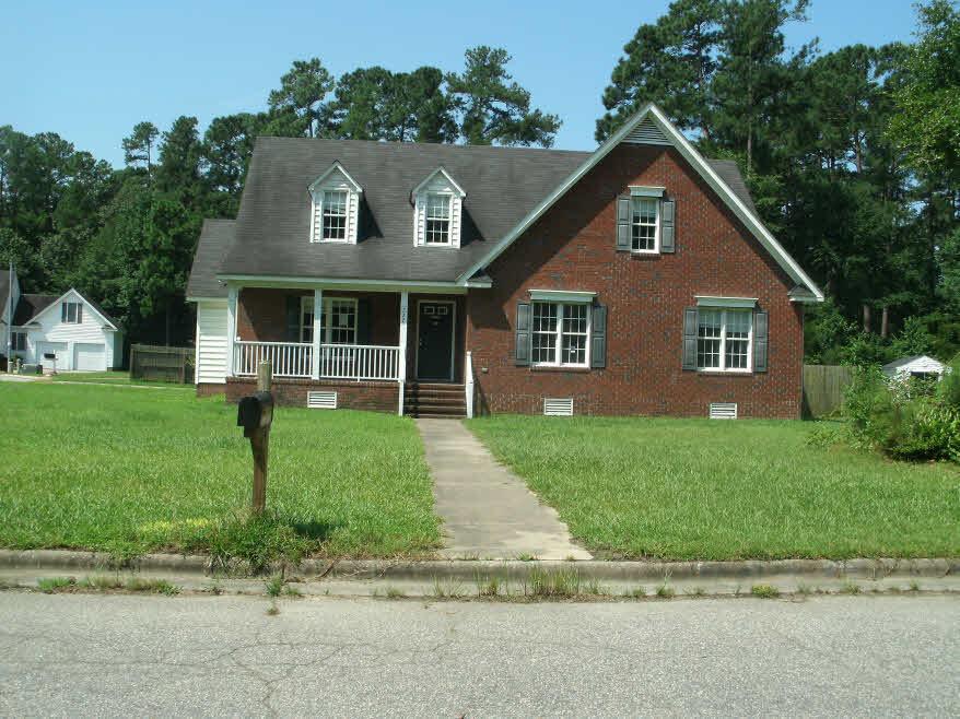 222 Woodfield Dr, Nashville, NC 27856 