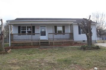 1930 Flatrock Court, Winston Salem, NC 27107 