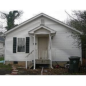 209 Bledsoe, Raleigh, NC 27601 