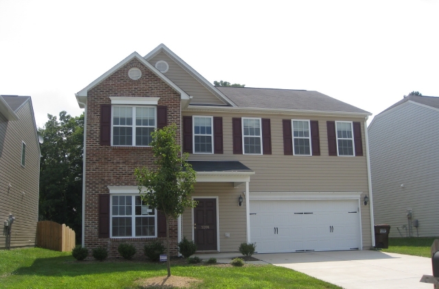 5206 Switchback Dr, High Point, NC 27265 