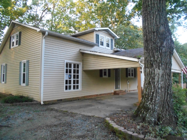 6428 Haven Forest Ln, Rural Hall, NC 27045 