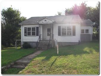 49 Central Avenue, Canton, NC 28716 