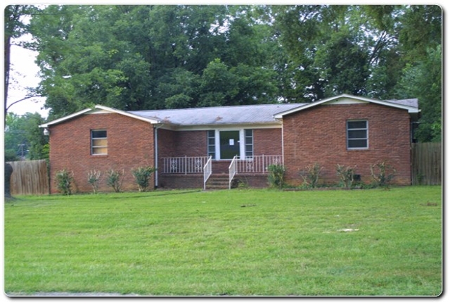 5931 Olinda St, Charlotte, NC 28215 