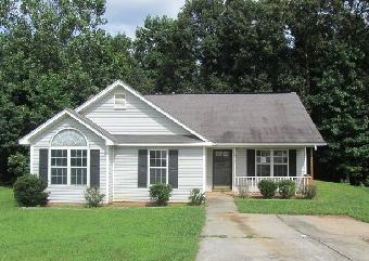 4530 Biesterfield Dr, Charlotte, NC 28216 