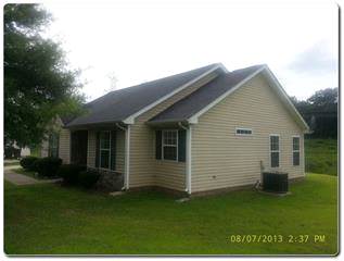 2697 Leo Dr, Greensboro, NC 27405 