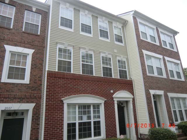 2011 Kegsworth Dr, Charlotte, NC 28273 