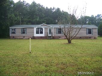 303 Piney Woods Rd #B, Lewiston, NC 27849 