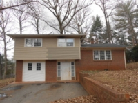 3843 Idlewood Acres Rd, Hickory, NC 28601 