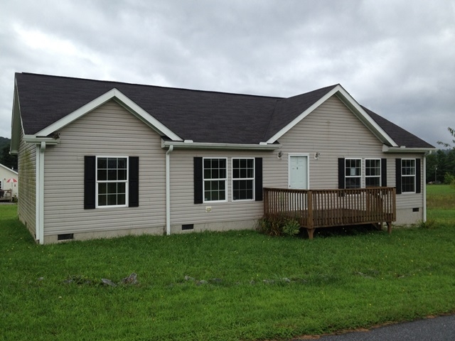 15 Nobies Way, Hendersonville, NC 28792 