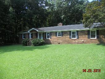 3126 Parkwood Dr, Sanford, NC 27332 