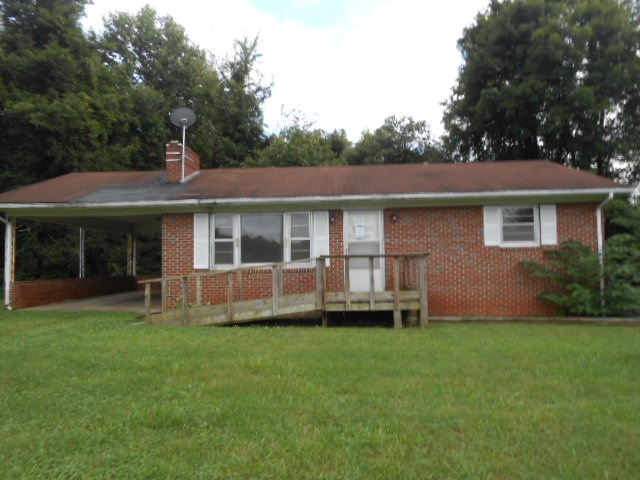 359 Holcomb Rd, Traphill, NC 28685 