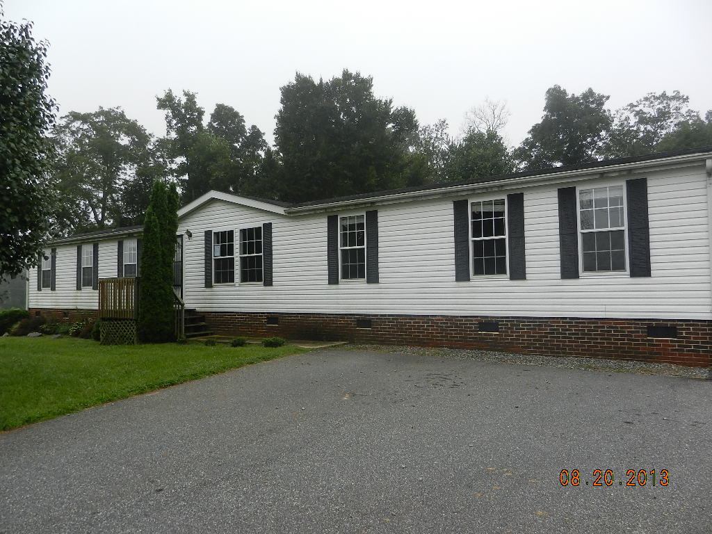 2469 Arrowwood Drive, Hickory, NC 28601 